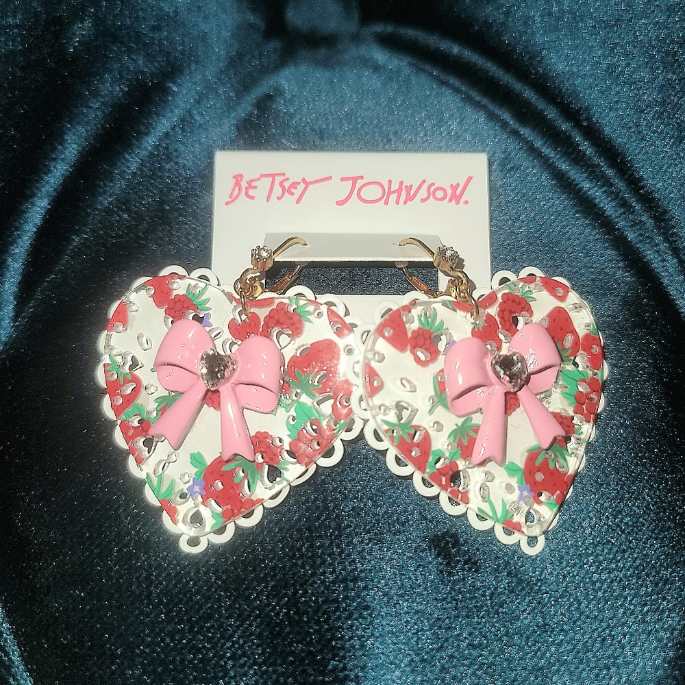 Betsey Johnson Dangle Heart Strawberry Earrings w/ Crystal Pink Bow